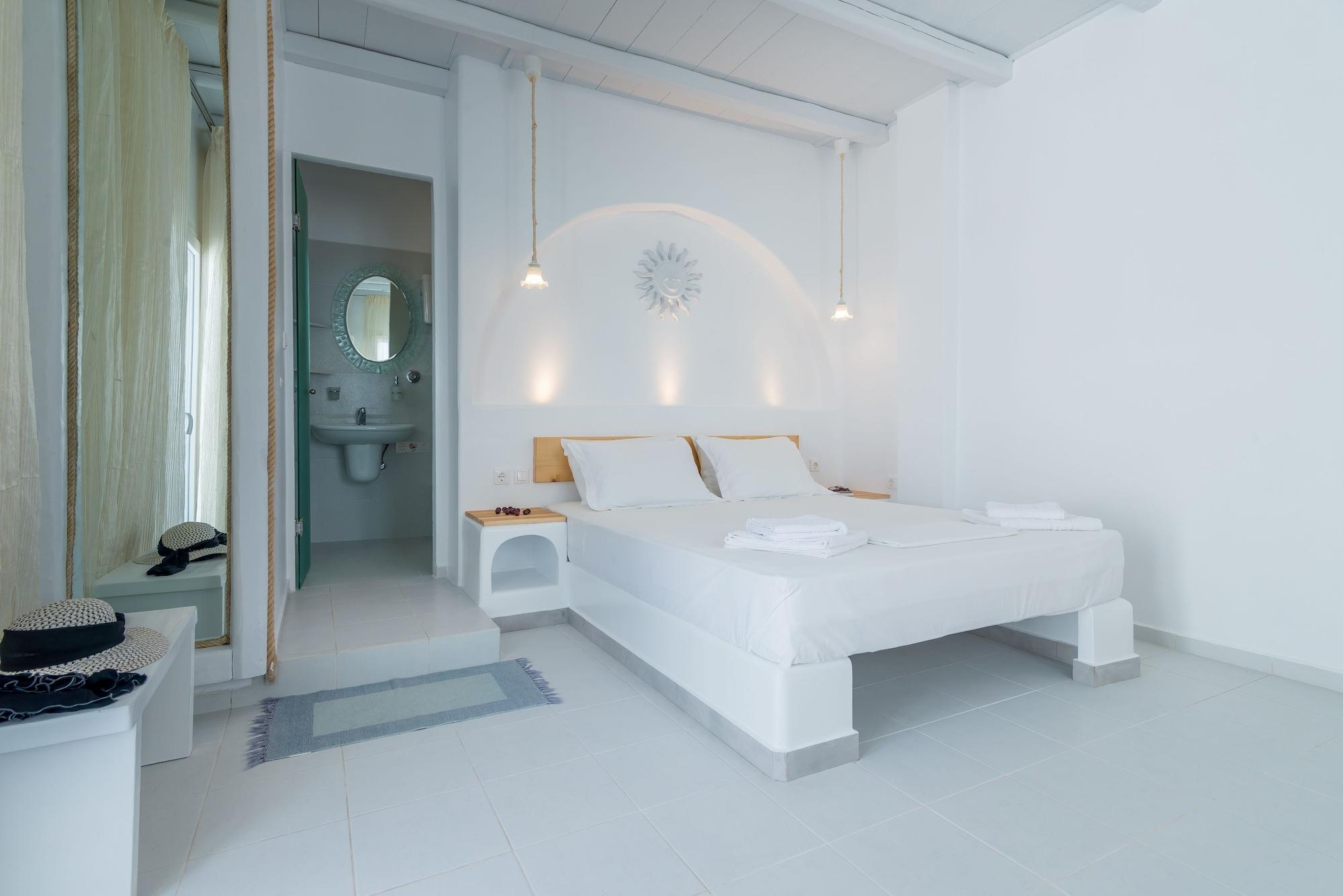 Niki Savvas Studio & Suites 阿波罗尼亚 外观 照片