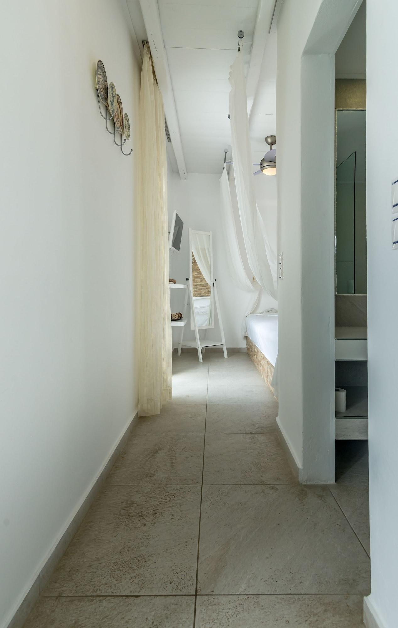 Niki Savvas Studio & Suites 阿波罗尼亚 外观 照片